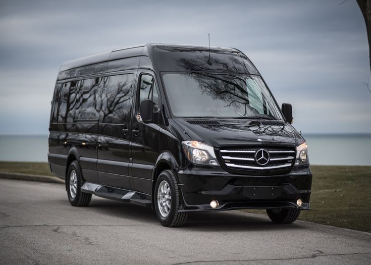 Minibus and coach options for group transportation in Paris