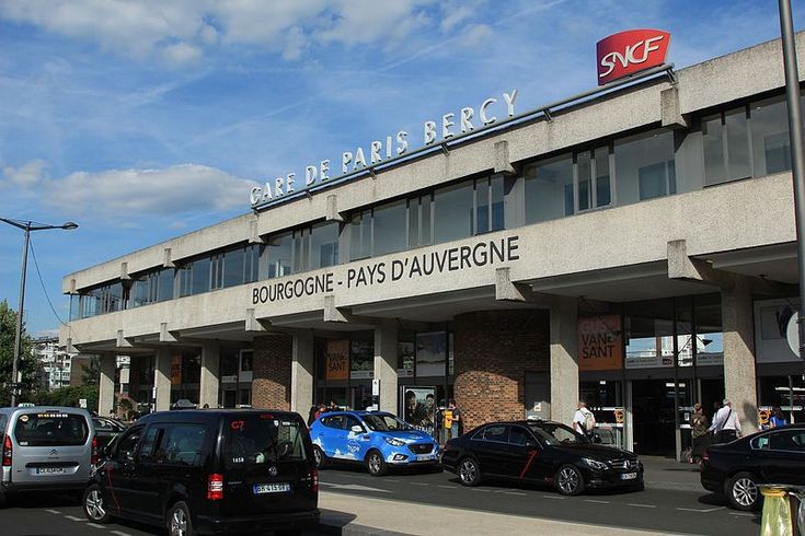Paris train station transfers - Gare de Bercy van option