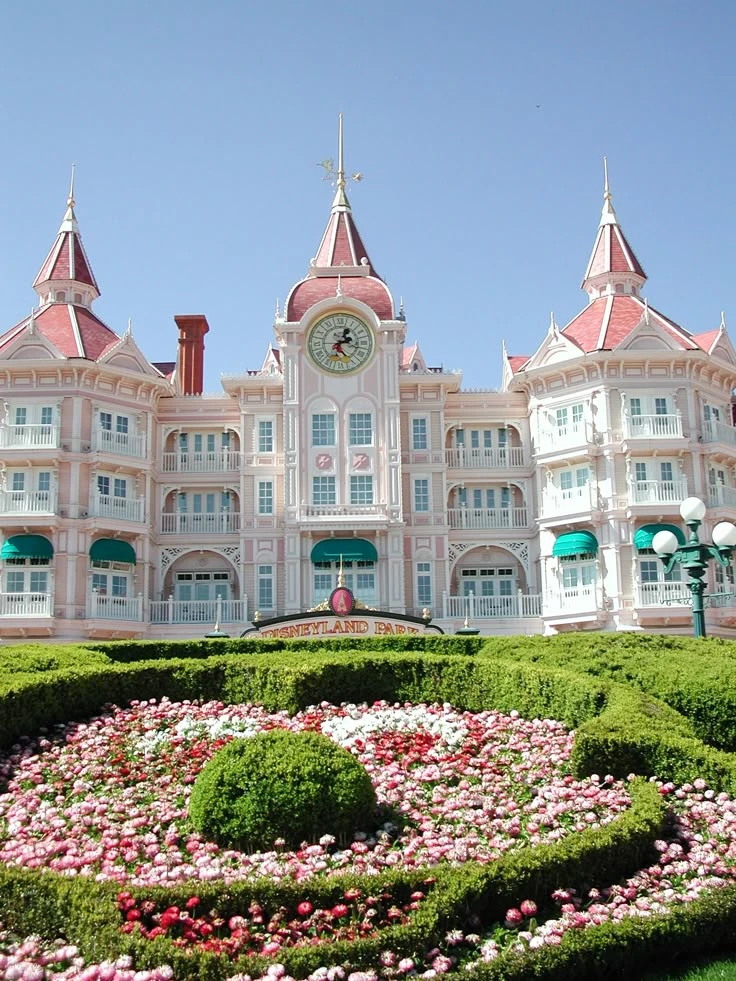 Dream Castle Hotel Disneyland Paris private transfer