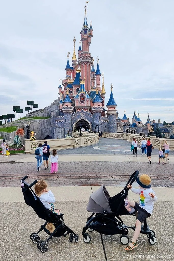 Disneyland Paris with a baby — private transfer Dream Disney Transfer free baby seat