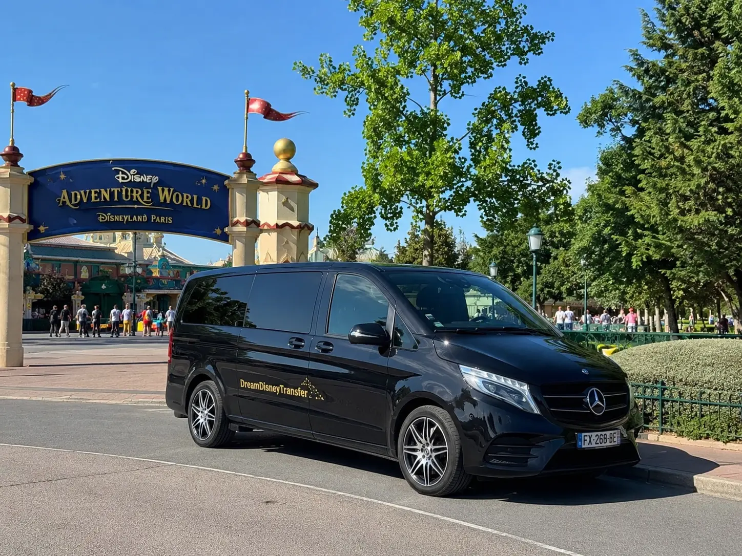 DreamDisneyTransfer private transfer arriving at Disney Adventure World Disneyland Paris