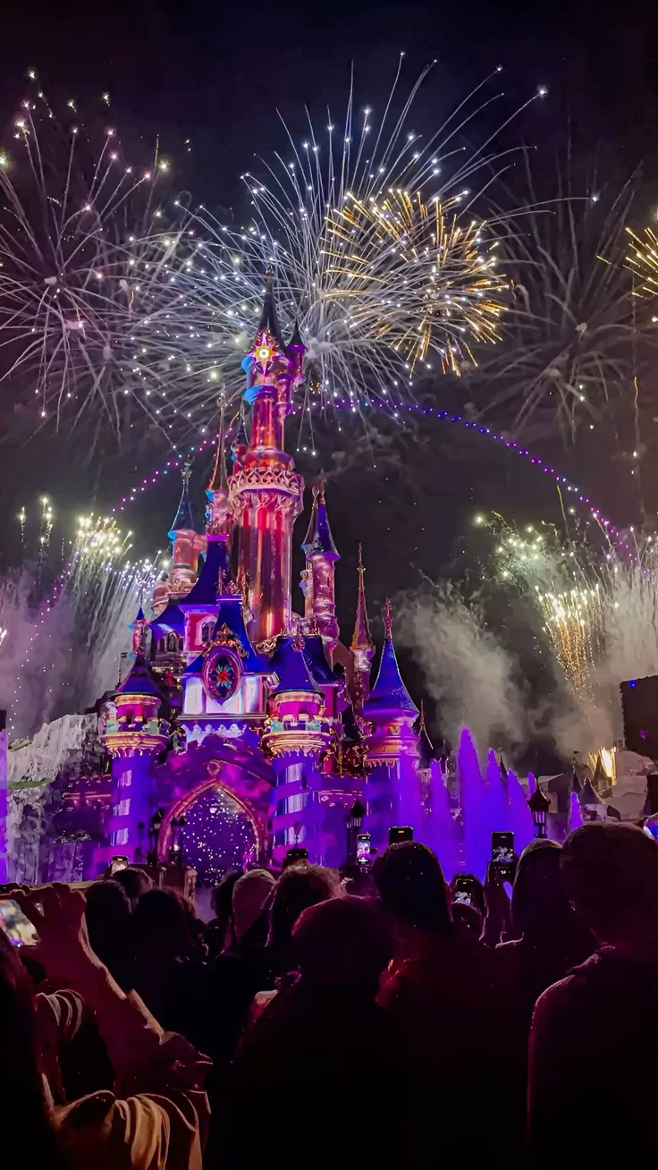 The magic of Disneyland Paris — castle and parade moment
